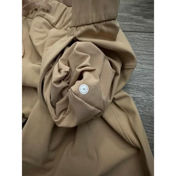 Lululemon On the Fly Jogger 25" *Luxtreme Beech Wood size 8 - Picture 4 of 8